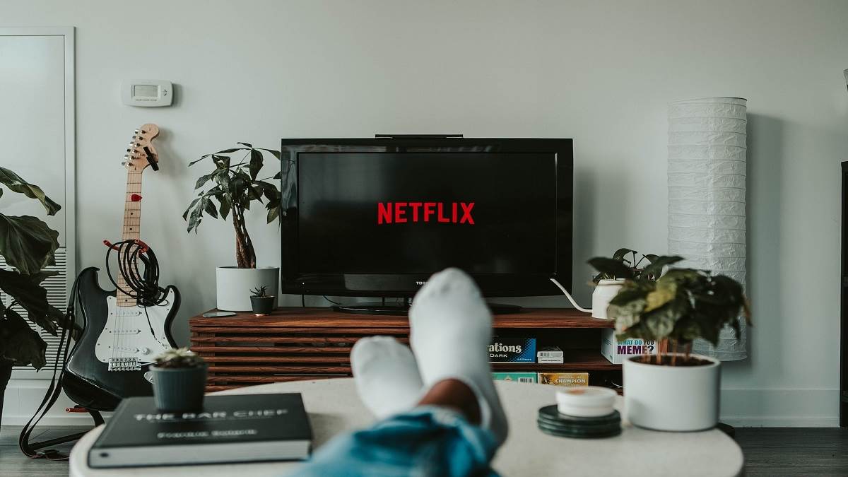 55 Inch Smart TVs: आपको दीवाना बना देंगे इन Smart LED TV के फीचर्स, पिक्चर और दमदार साउंड