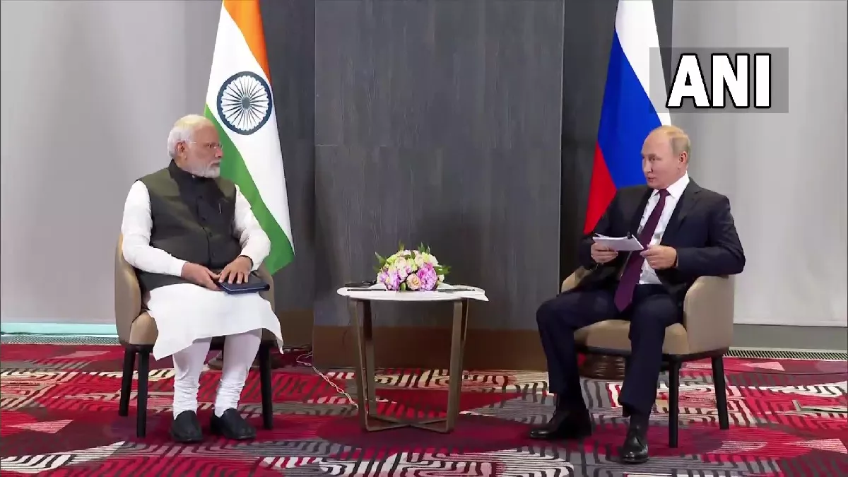 SCO Summit Live: दुनिया के दो ताकतवर नेताओं पीएम मोदी और पुतिन की द्विपक्षीय बैठक, रूसी राष्ट्रपति ने जन्‍मदिन की अग्रिम बधाई दी