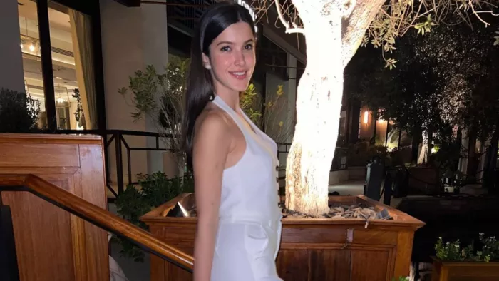 Shanaya Kapoor Bold Photos: शनाया कपूर का अंदाज फैंस को काफी पसंद आ रहा हैl