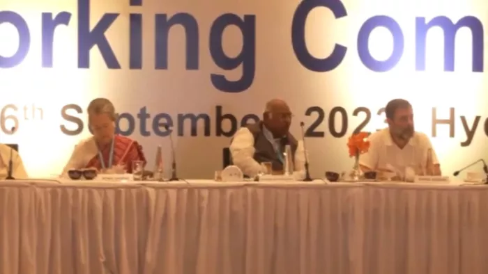 LIVE CWC Meet: हैदराबाद में आज से कांग्रेस कार्यसमिति की बैठक
