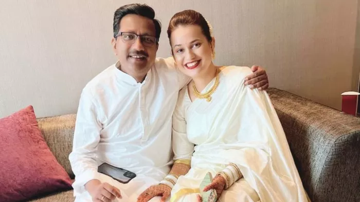 IAS Tina Dabi के घर आया नन्हा मेहमान (Image: X/@dabi_tina)