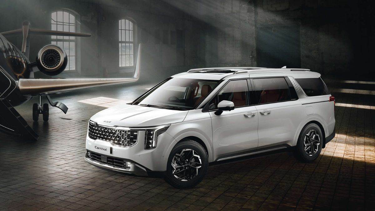 https://www.jagranimages.com/images/newimg/16092024/16_09_2024-kia_carnival_0629_23797746.jpg