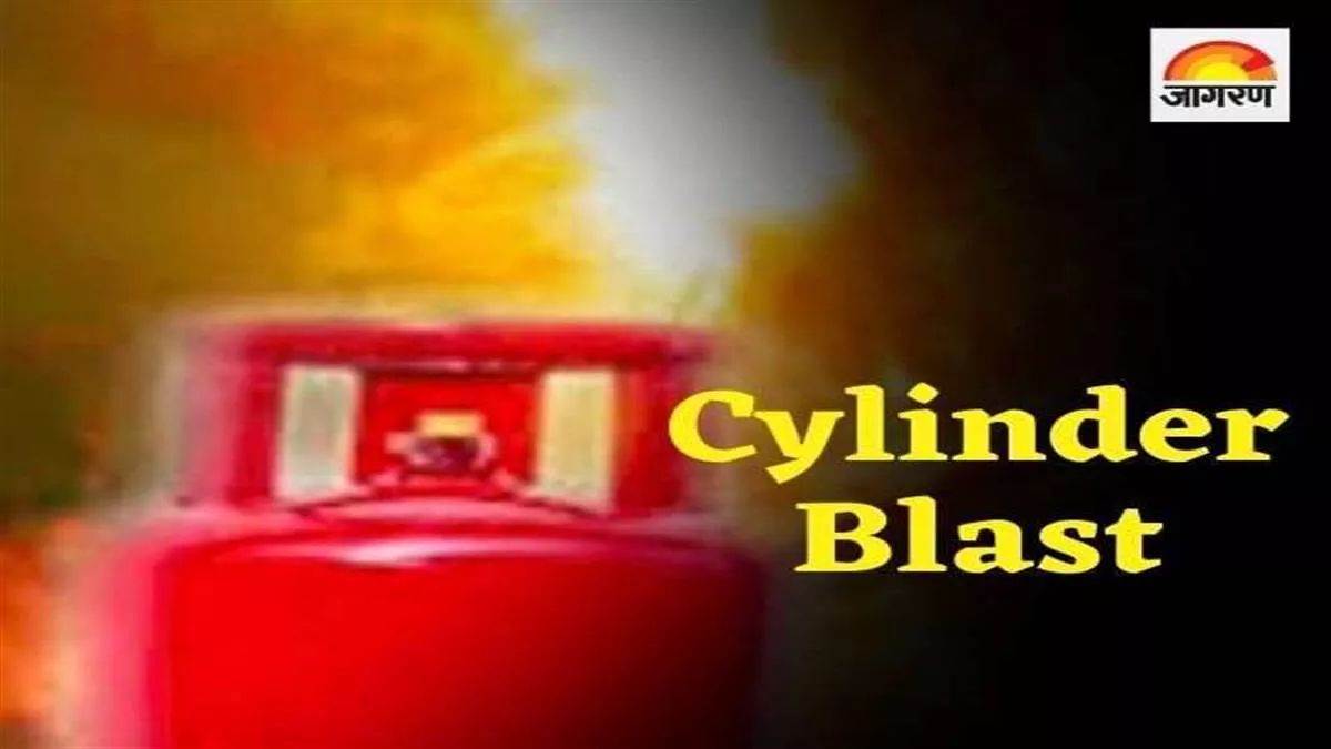 https://www.jagranimages.com/images/newimg/16092025/16_09_2025-_gas_cylinder_explosion_24048953.jpg
