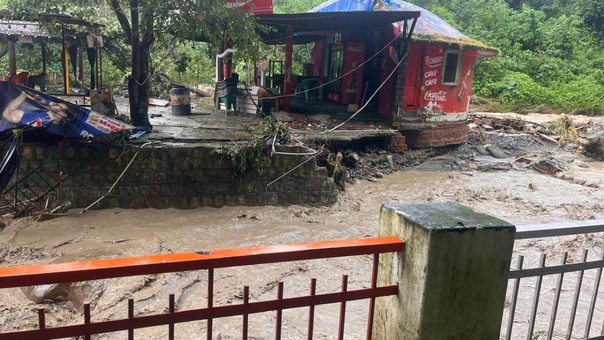https://www.jagranimages.com/images/newimg/16092025/16_09_2025-dehradun_disaster_24049511.jpg