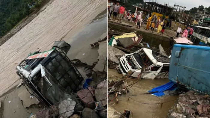 जिला मंडी के धर्मपुर में सोन खड्ड किनारे पड़ी एचआरटीसी बस व बाजार में गिरे वाहन। जागरण