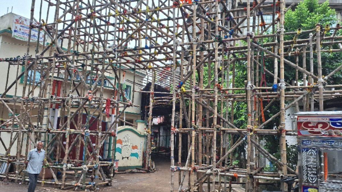 https://www.jagranimages.com/images/newimg/16092025/16_09_2025-durga_puja_in_pakur_24049026.jpg