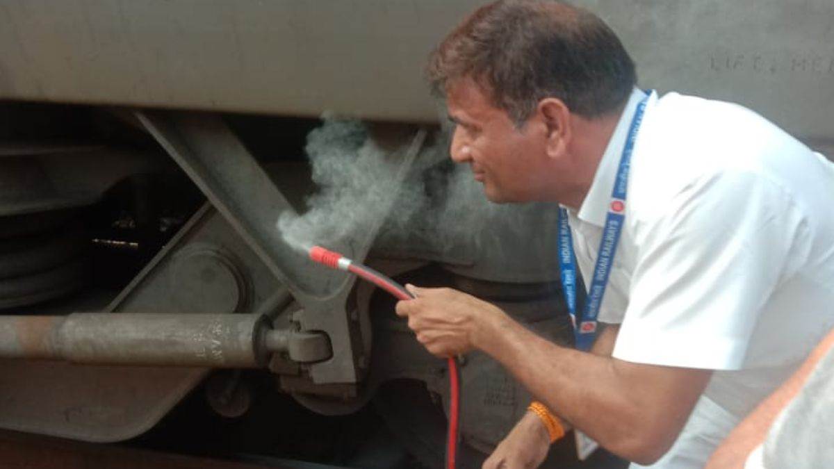 https://www.jagranimages.com/images/newimg/16092025/16_09_2025-etawah_news_24048795.jpg
