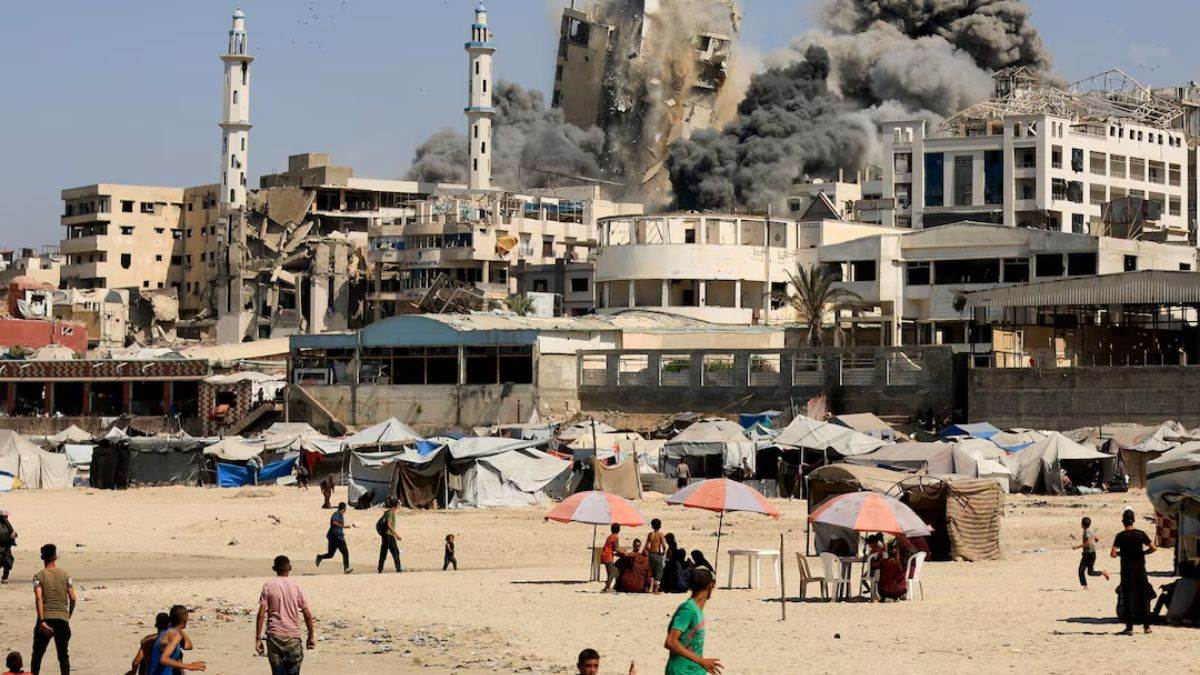 https://www.jagranimages.com/images/newimg/16092025/16_09_2025-gaza_is_burning_24049578.jpg