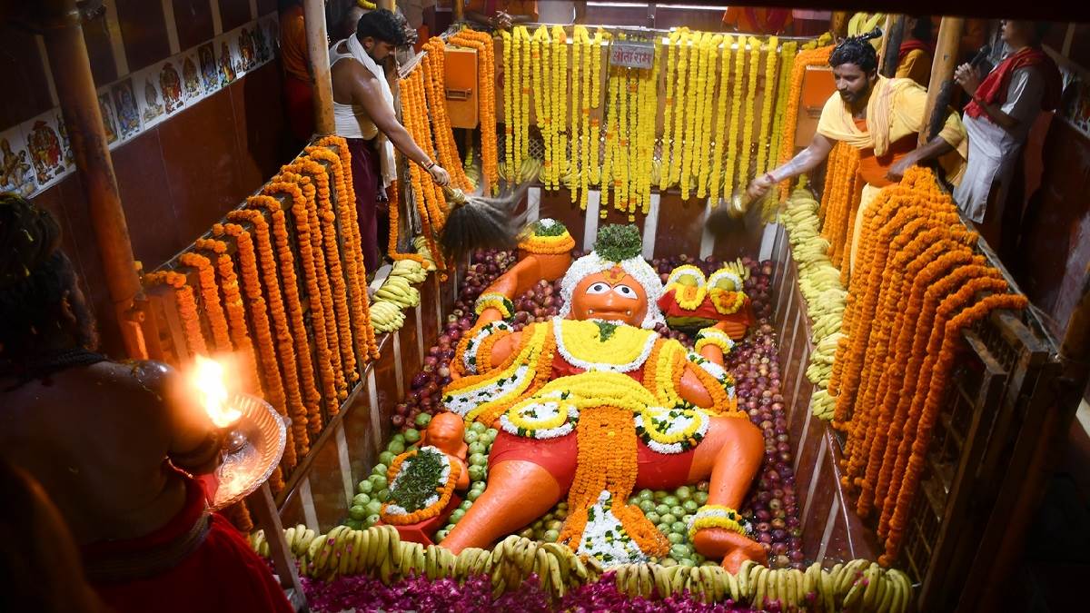https://www.jagranimages.com/images/newimg/16092025/16_09_2025-hanuman_ji_prayagraj_24049452.jpg
