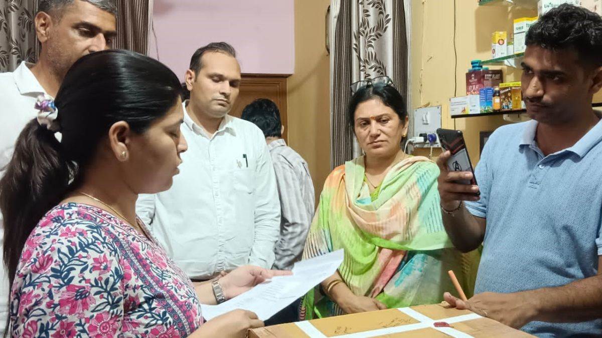https://www.jagranimages.com/images/newimg/16092025/16_09_2025-hisar_news_24048447.jpg