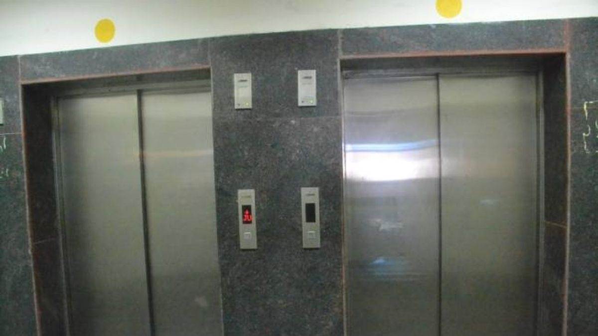 https://www.jagranimages.com/images/newimg/16092025/16_09_2025-lift_24049103_16461808.jpg
