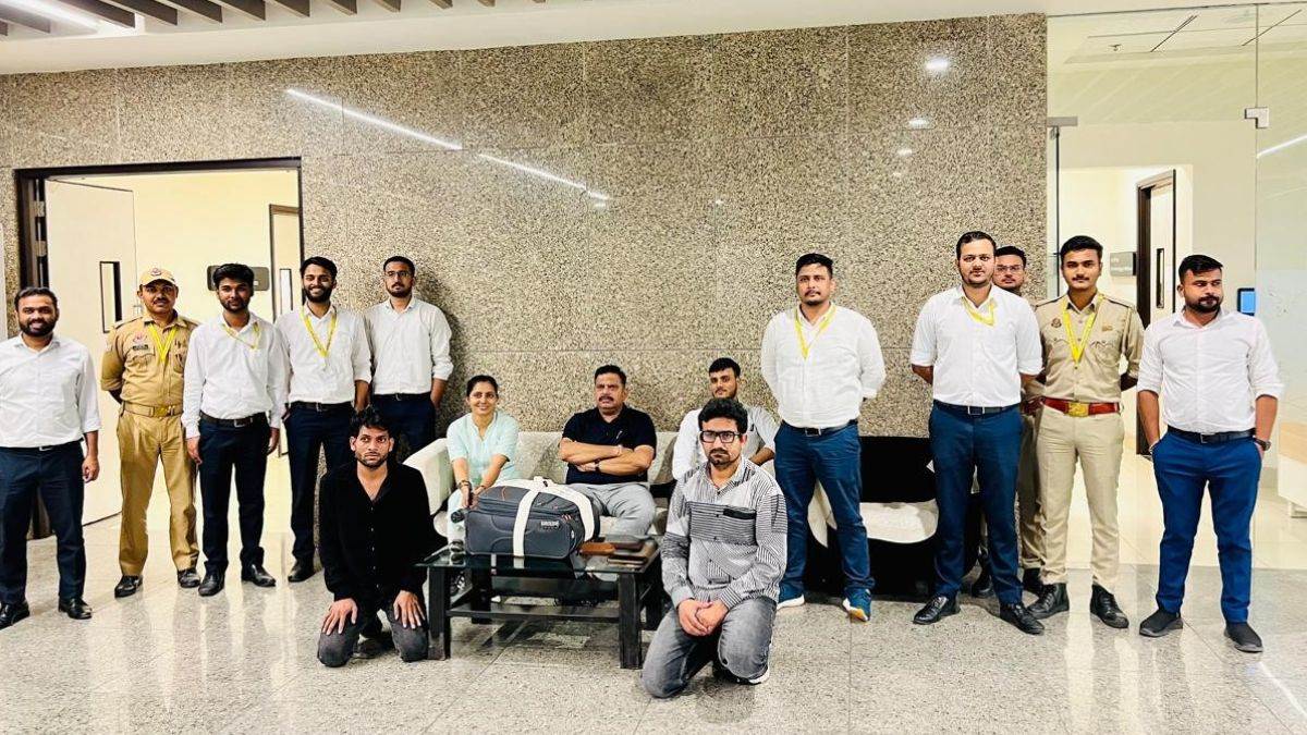 https://www.jagranimages.com/images/newimg/16092025/16_09_2025-lucknow_airport_1_24049451.jpg