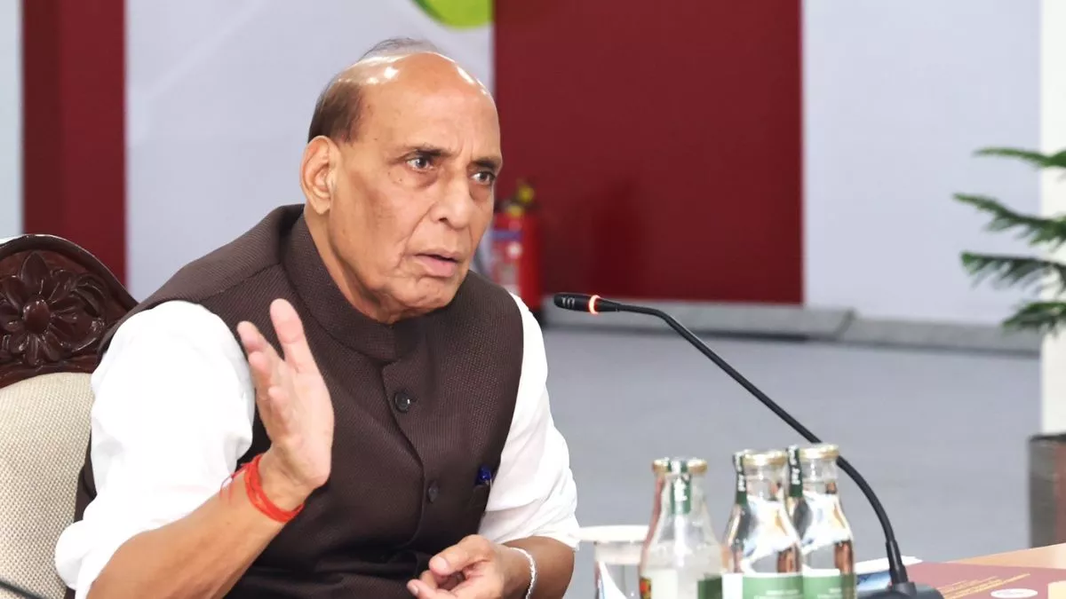 'युद्ध की पारंपरिक अवधारणाओं से आगे बढ़ें', भारतीय सशस्त्र बलों के सम्मेलन में बोले राजनाथ सिंह