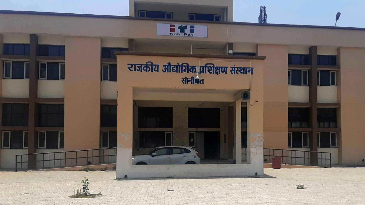 https://www.jagranimages.com/images/newimg/16092025/16_09_2025-sonipat-iti_24049033.jpg