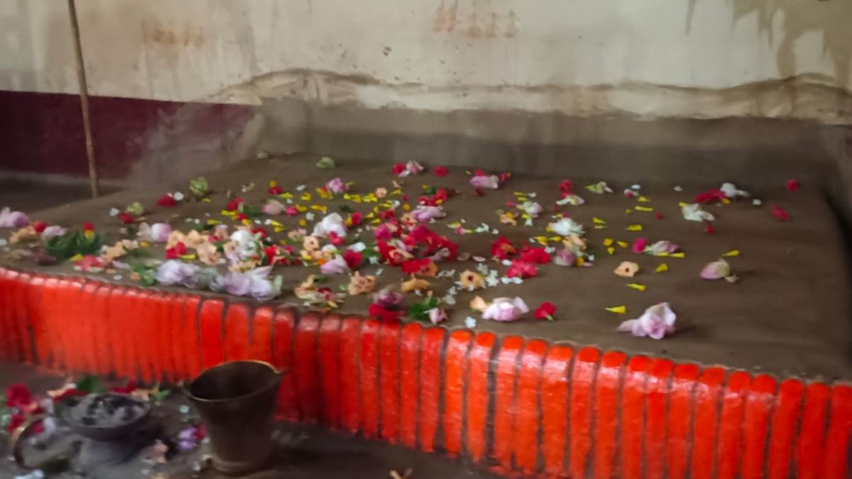 https://www.jagranimages.com/images/newimg/16092025/16_09_2025-teldiha_tempal_24049079.jpg