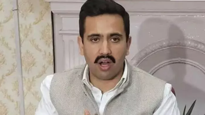हिमाचल प्रदेश के लोक निर्माण विभाग मंत्री विक्रमादित्य सिंह।