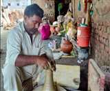 एक हजार दीयों की कीमत 450 रुपये तक बढ़ गई।