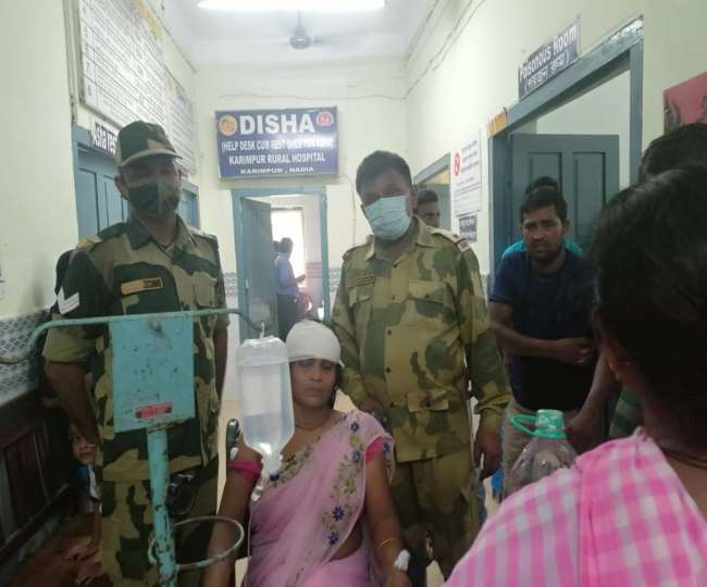 करीमपुर अस्पताल में इलाजरत महिला नीलमा प्रमाणिक