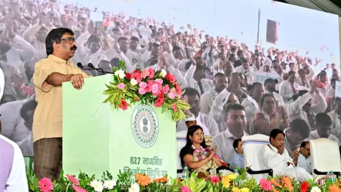 '...फिर भी सीना तानकर खड़ा हूं', CM हेमंत सोरेन ने चलाए तीखे 'शब्द' बाण (सौ: एक्स हैंडल)