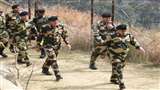 एडीजी पीवी रामा शास्त्री ने मंगलवार को जम्मू जिले में अंतरराष्ट्रीय सीमा पर अग्रिम चौकियों पर पहुंचकर सुरक्षा स्थिति जांची।