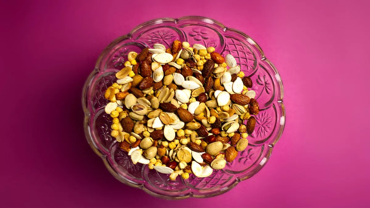 Dry Fruits: ठंड में रोज खाएं ये ड्राई फ्रूट्स और सेहत को रखें हेल्दी, मीठे की क्रेविंग के लिए हैं बेस्ट ऑप्शन