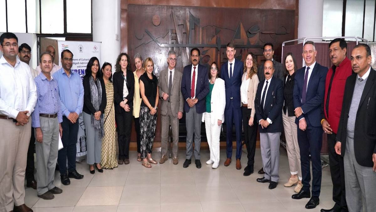 france experts came to chandigarh to prepare action plan for save heritage items