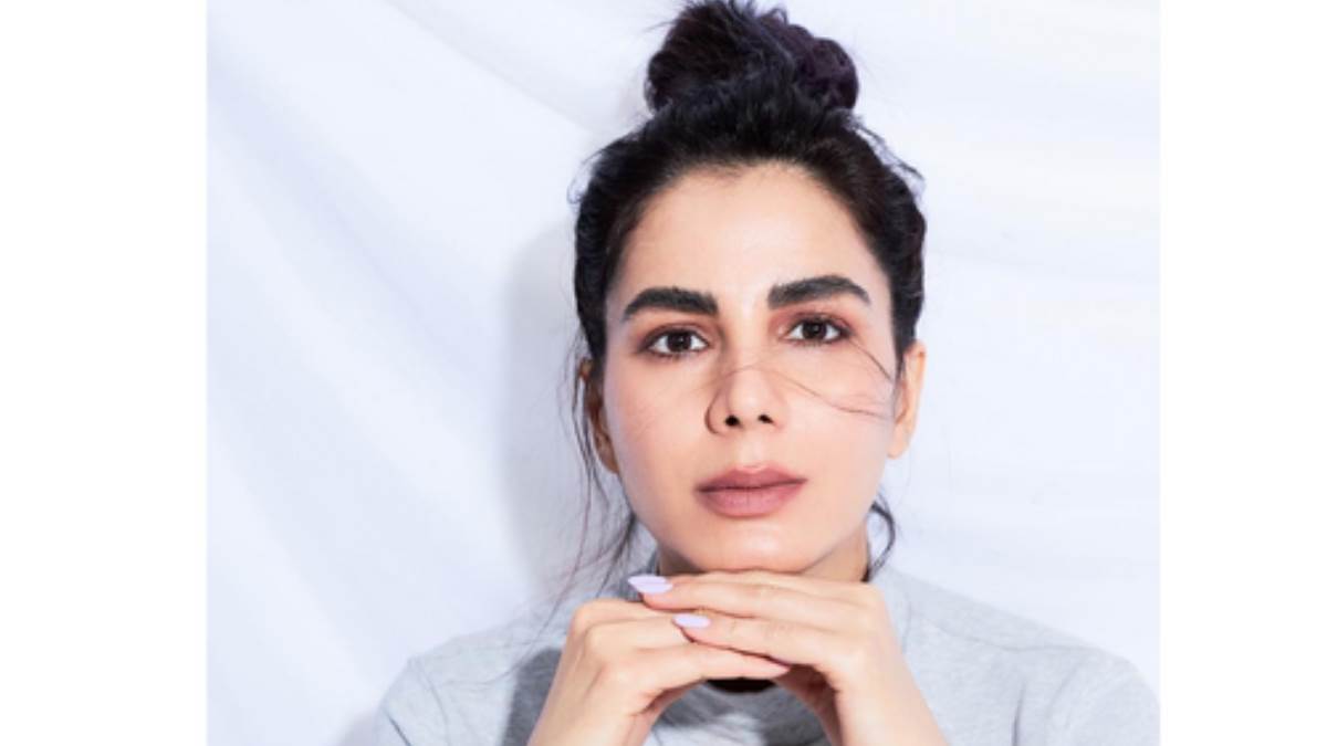 https://www.jagranimages.com/images/newimg/16112022/16_11_2022-kirti_kulhari_23207581.jpg