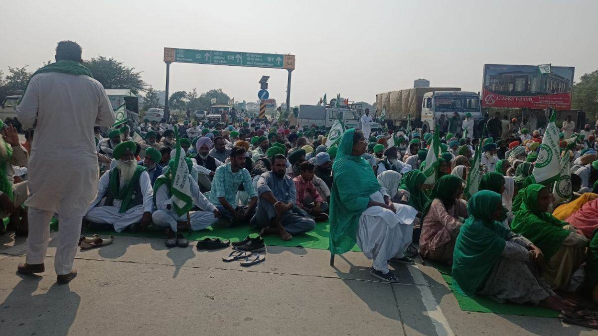 https://www.jagranimages.com/images/newimg/16112022/16_11_2022-protest_in_punjab__23207564.jpg