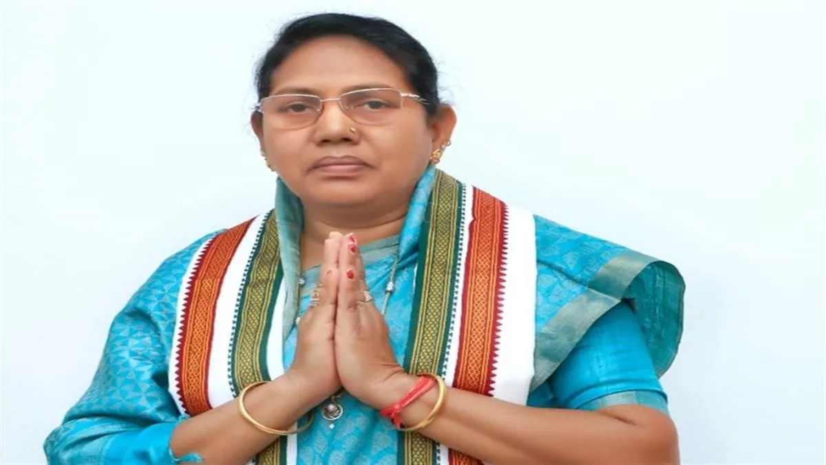 Bhanupratappur Bypoll: कांग्रेस ने सावित्री मंडावी को मैदान में उतारा, पति  को हराने वाले भाजपा नेता से मुकाबला - Bhanupratappur Bypoll Congress  fielded Savitri Mandavi