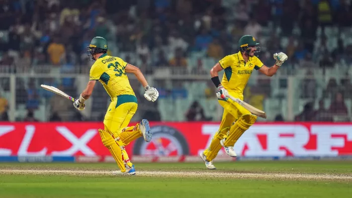 ऑस्ट्रेलिया ने साउथ अफ्रीका को हराकर फाइनल में बनाई जगह। फोटो- एपी