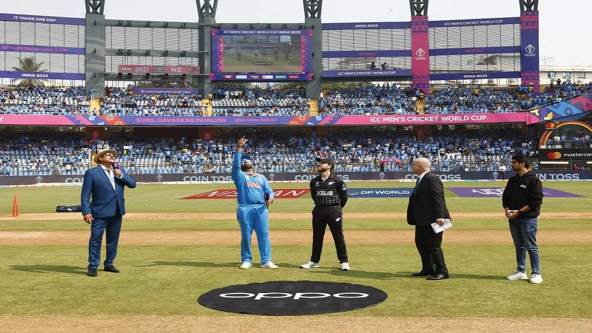 https://www.jagranimages.com/images/newimg/16112023/16_11_2023-ind_vs_nz_toss_23581685.jpg