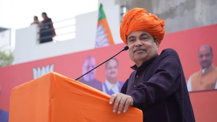 झोटवाड़ा में जनसभा को संबोधित करते हुए नितिन गडकरी (फोटो- एक्स)