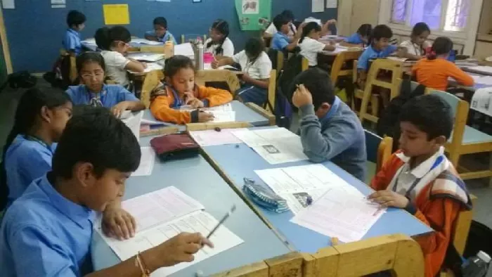यूपी में नर्सरी से आठवीं तक के विद्यार्थी स्मार्ट क्लास में पढ़ेंगे, महानिदेशालय का सभी जिलों को निर्देश