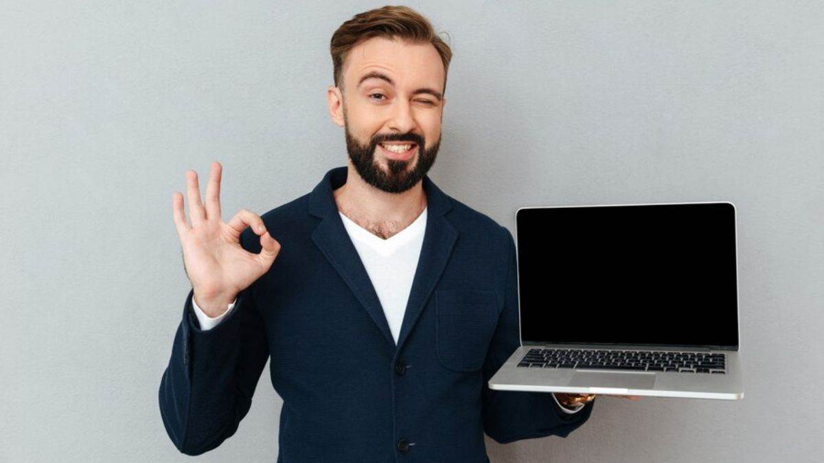 कहीं आप भी तो नहीं कर रहे गलती! जानें Laptops खरीदते समय किन बातों का रखना चाहिए ध्यान?