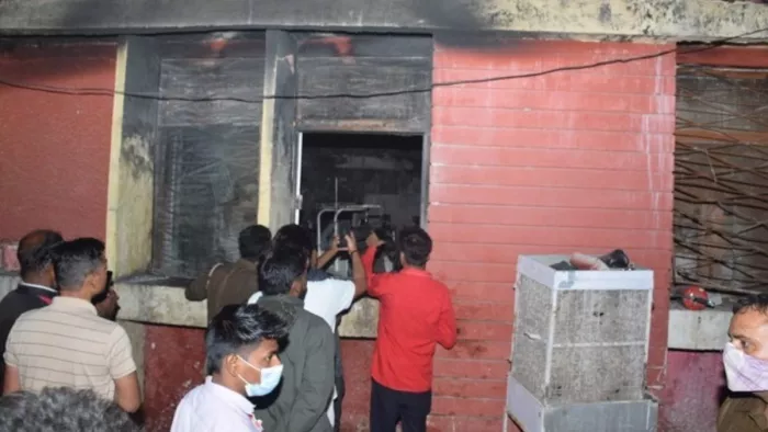 झांसी मेडिकल कॉलेज के एनआईसीयू में लगी आग का फाइल फोटो।