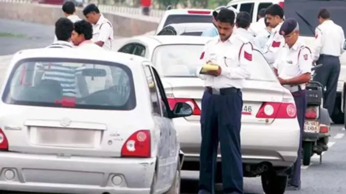 पटना में 58 स्थानों पर वाहन जांच (जागरण)