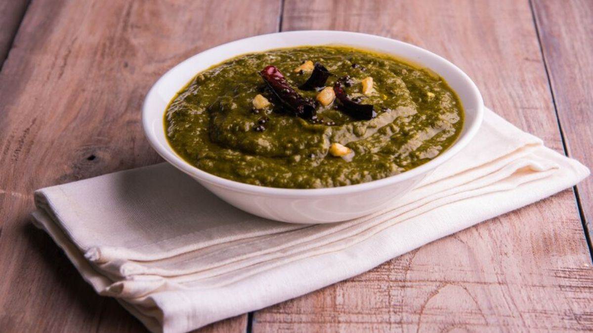 Sarson Ka Saag सर्दियों में जरूर खाएं सरसों का साग, मिलेंगे ये खास