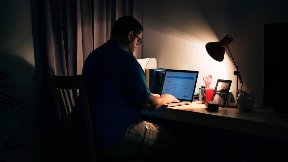 night shift may causes many sleep disorder reveals in latest study know how to deal with it