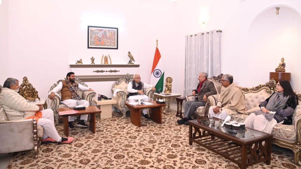 https://www.jagranimages.com/images/newimg/16122024/16_12_2024-manohar_lal_6_23849875.jpg