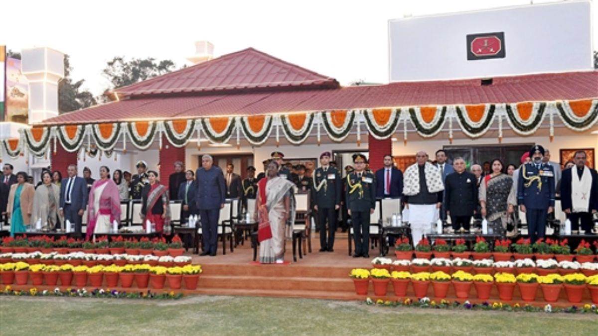 vijay diwas 2024 1971 india pak war pm modi and rajnath singh tribute army