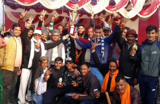 https://www.jagranimages.com/images/newimg/17012021/17_01_2021-17bagp14_21280752_17166.jpg