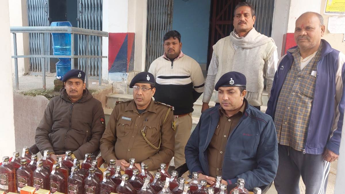 155 liters illegal foreign liquor seized in bhargama 5 sacks including car seized smuggler absconding