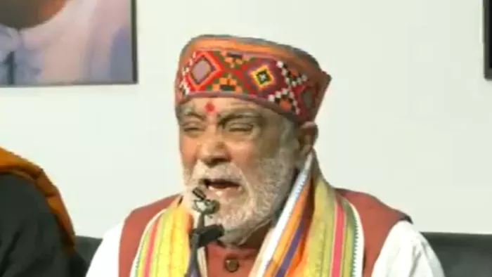 केंद्रीय मंत्री अश्विनी चौबे संवाददाता सम्मेलन के दौरान रो पड़े।
