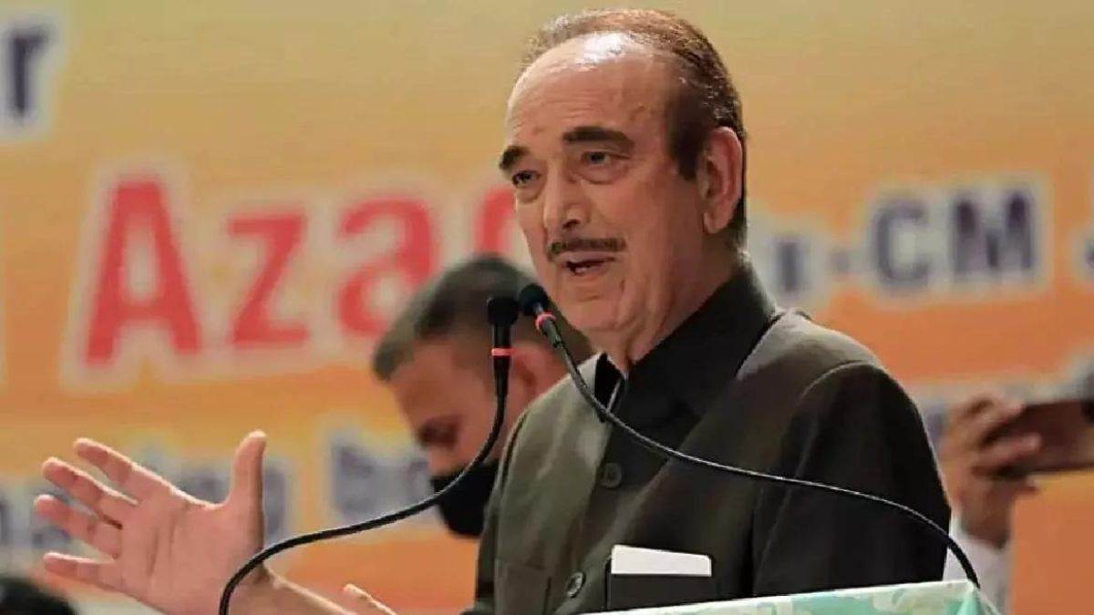 jammu kashmir politics another blow to ghulam nabi more than 50 dap leaders joined congress