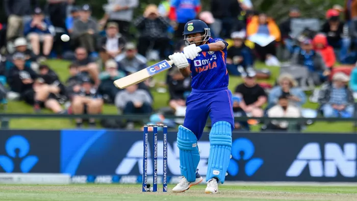 IND vs NZ: न्यूजीलैंड सीरीज से बाहर हुए श्रेयस अय्यर (फोटो क्रेडिट ट्विटर)