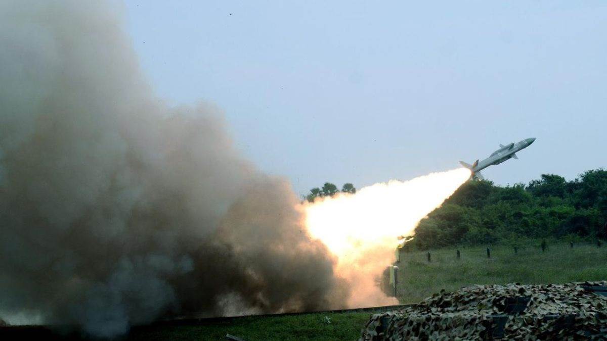 https://www.jagranimages.com/images/newimg/17012024/17_01_2024-missile_23631128.jpg