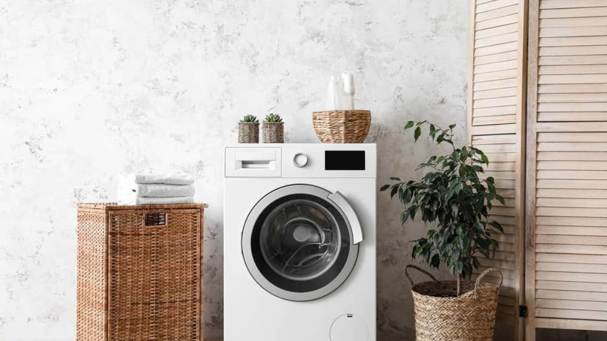 कीमत है सस्ती लेकिन मैले कपड़े भी Samsung Washing Machine 8 Kg के आगे टेकते हैं घुटने, नहीं हिम्मत पंगा लेने की