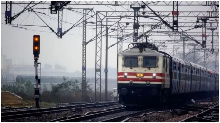 बिहार संपर्क क्रांति एक्सप्रेस 19 घंटे की देरी से होगी रवाना।