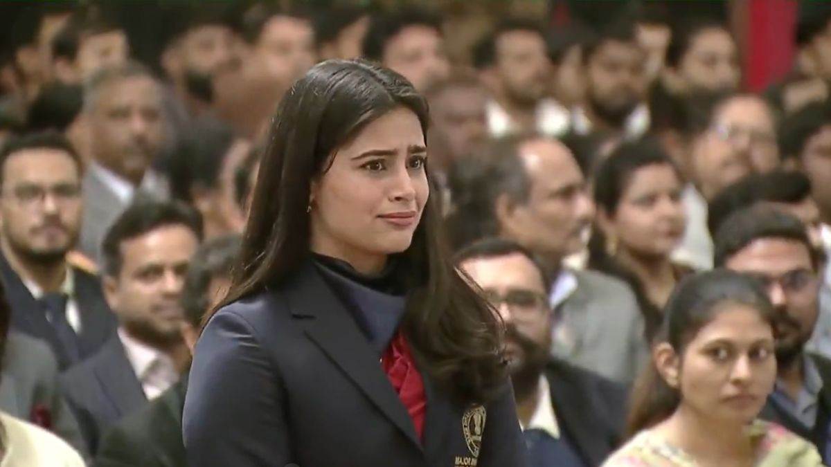 https://www.jagranimages.com/images/newimg/17012025/17_01_2025-manu_bhaker_oops_23868541.jpg