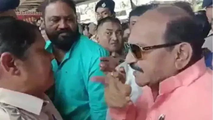 आईआईसी और जयनारायण मिश्रा की घटना वाले दिन की फाइल फोटो